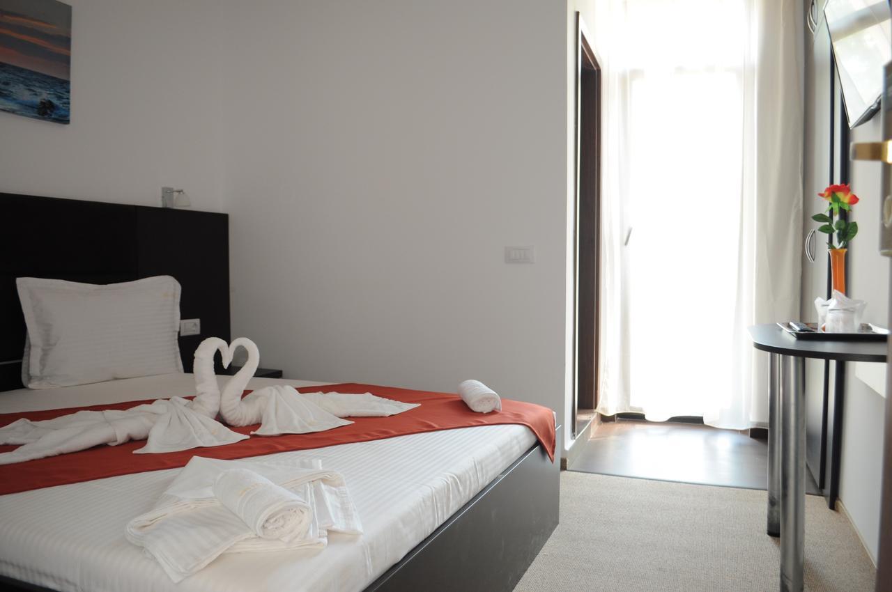 Hotel Evia Eforie Nord Zewnętrze zdjęcie